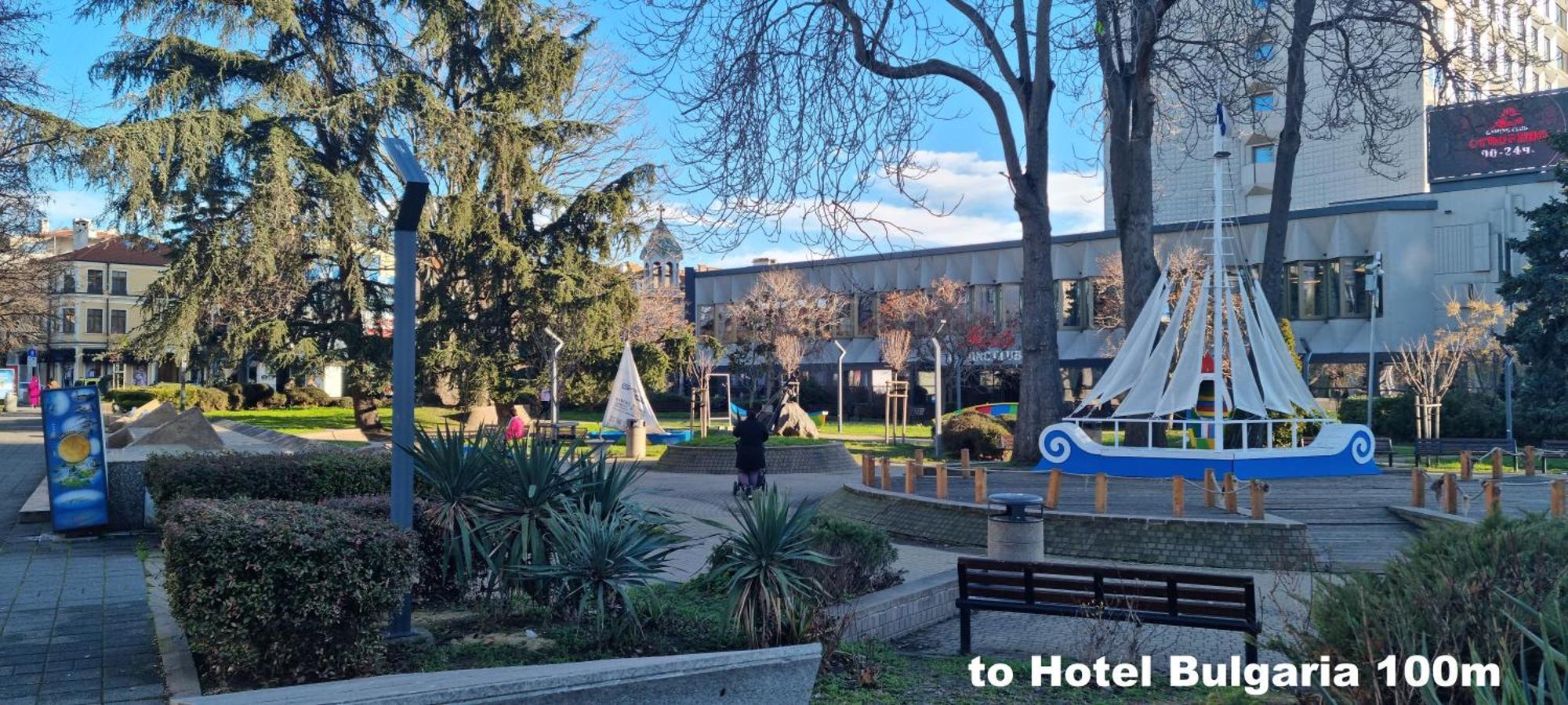 Grand Apartment Bogoridi - Top Center Near To Sea And Sea Garden Burgas Esterno foto
