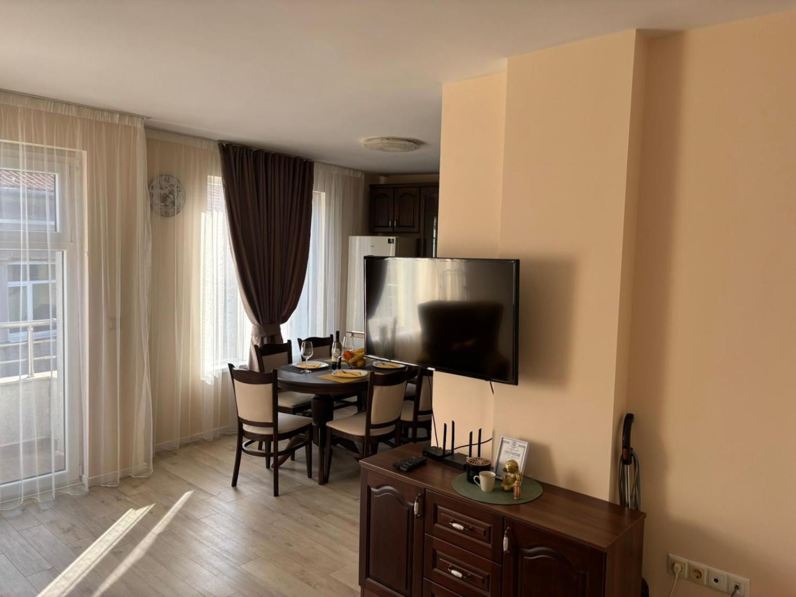 Grand Apartment Bogoridi - Top Center Near To Sea And Sea Garden Burgas Esterno foto